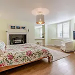 1 Bed In Sz127 *